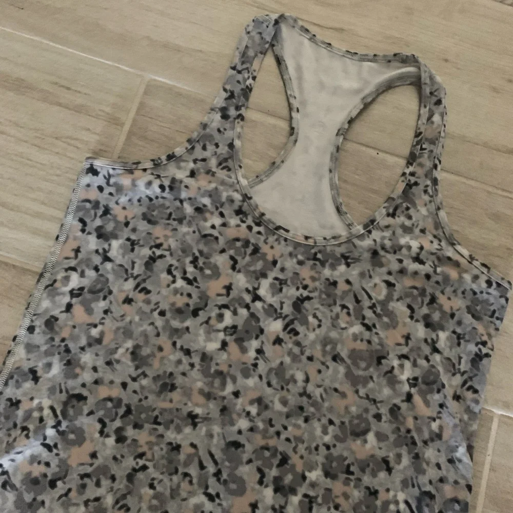 Lululemon Cool Racerback - Picture 8 of 9